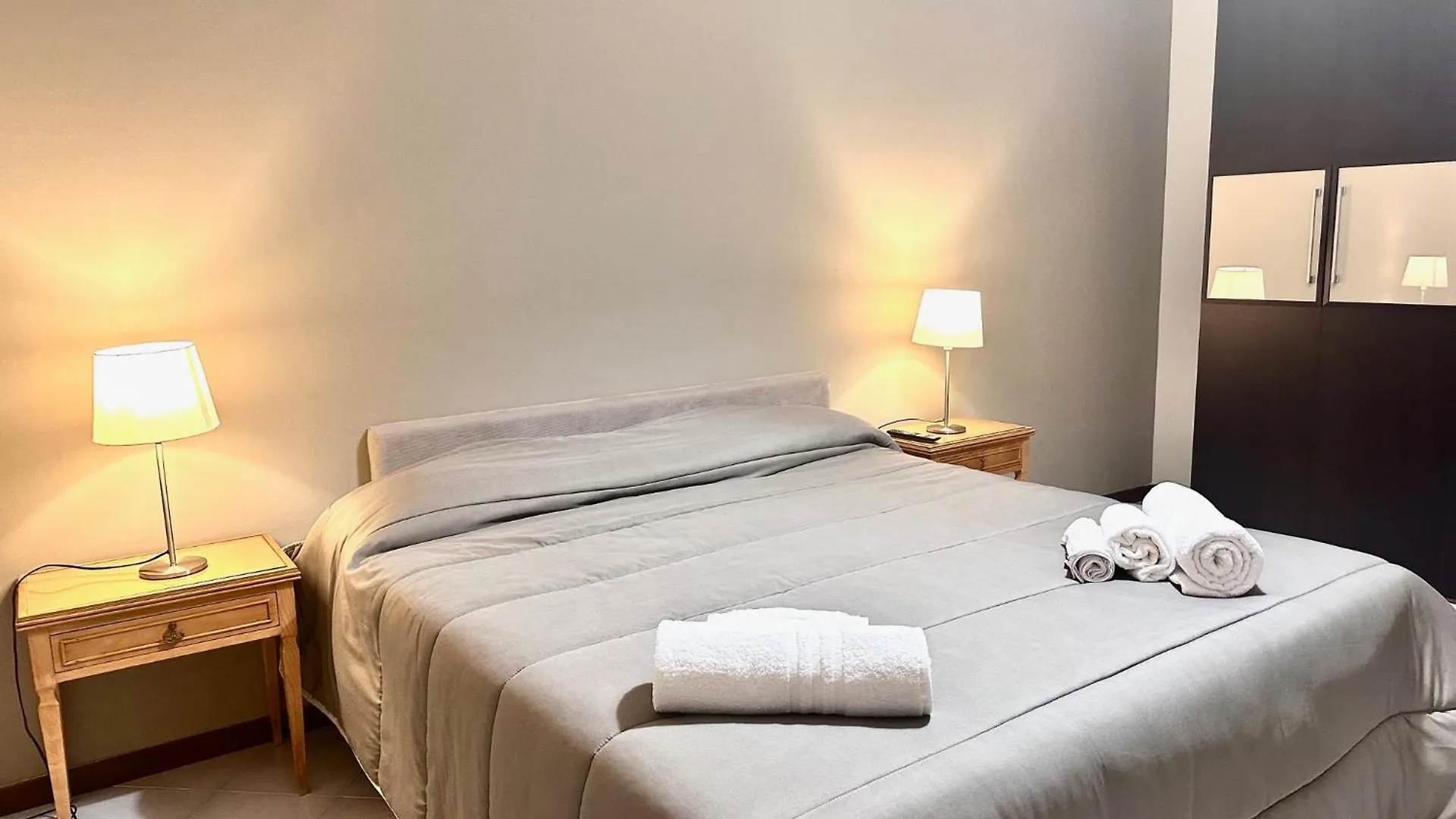 Home Naples 0*,  Italy